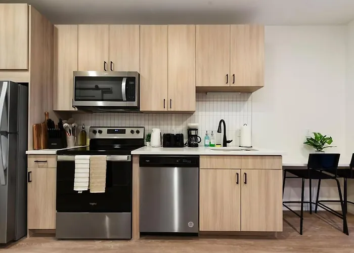 Apartment Hulu+gym+parking Near Shopping|upmc|universities *